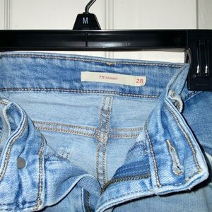 Levi’s women’s jeans light blue